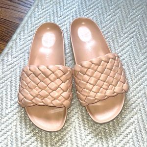 Loeffler Randall Woven Slides Sz. 6.5